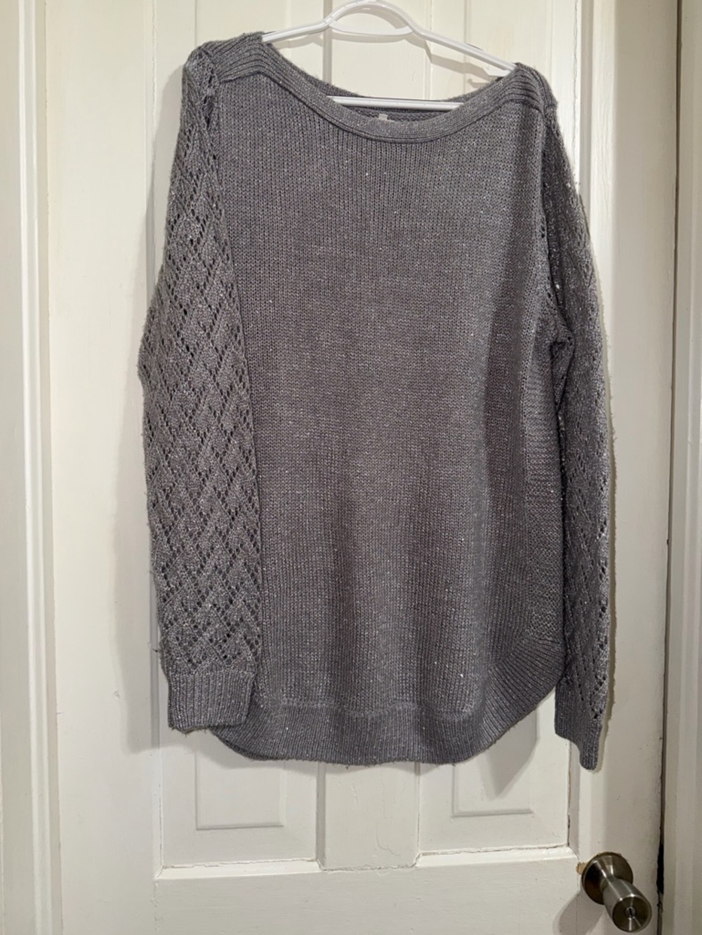 Women's plus size 2X Maurices Silver-Grey Crewneck Sweater with Lace Knit Sleeve